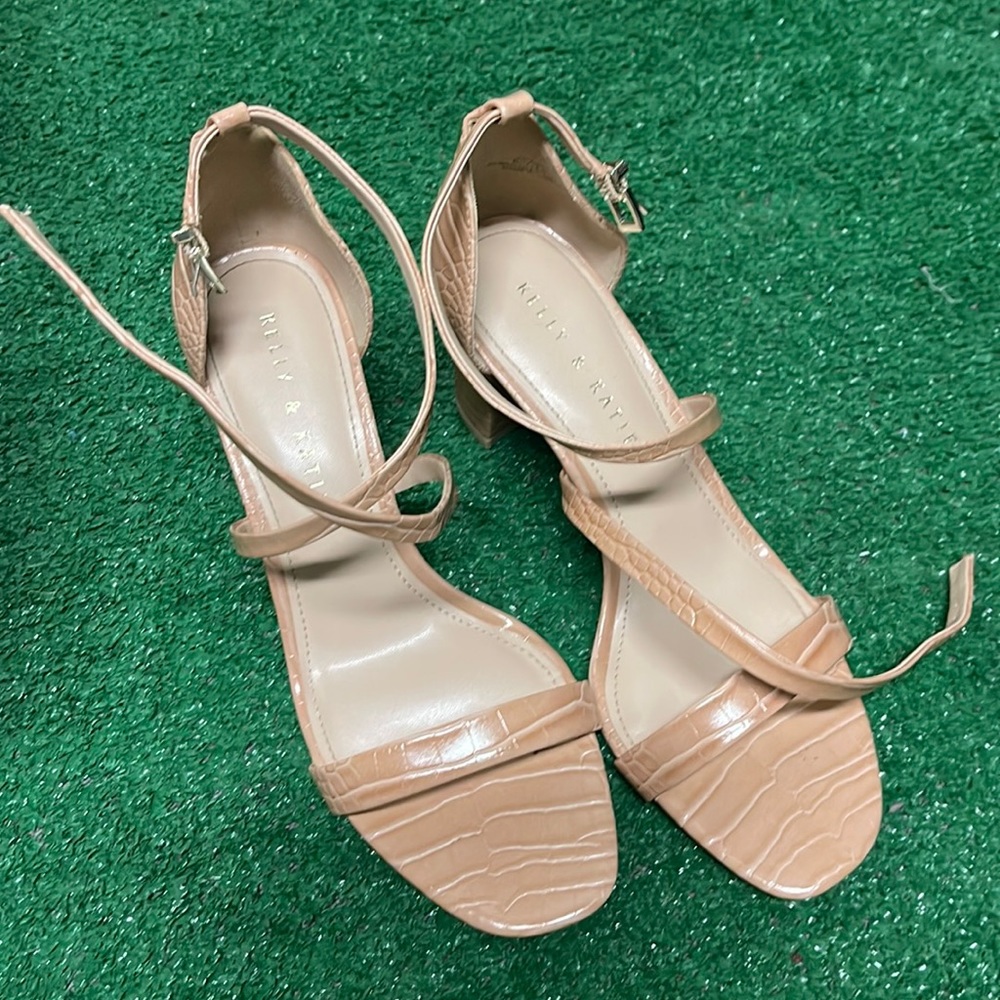 Kelly & Katie Blush Croc Heels 8.5 Gently Worn
